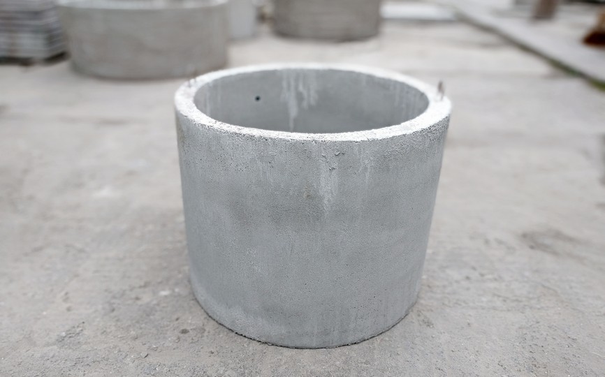 Reinforced concrete rings